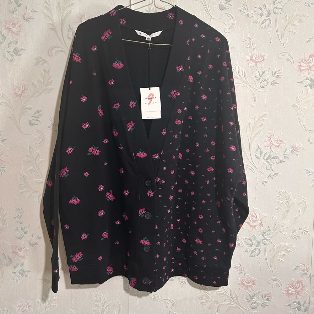 Nwt oversize cardigan size M.
